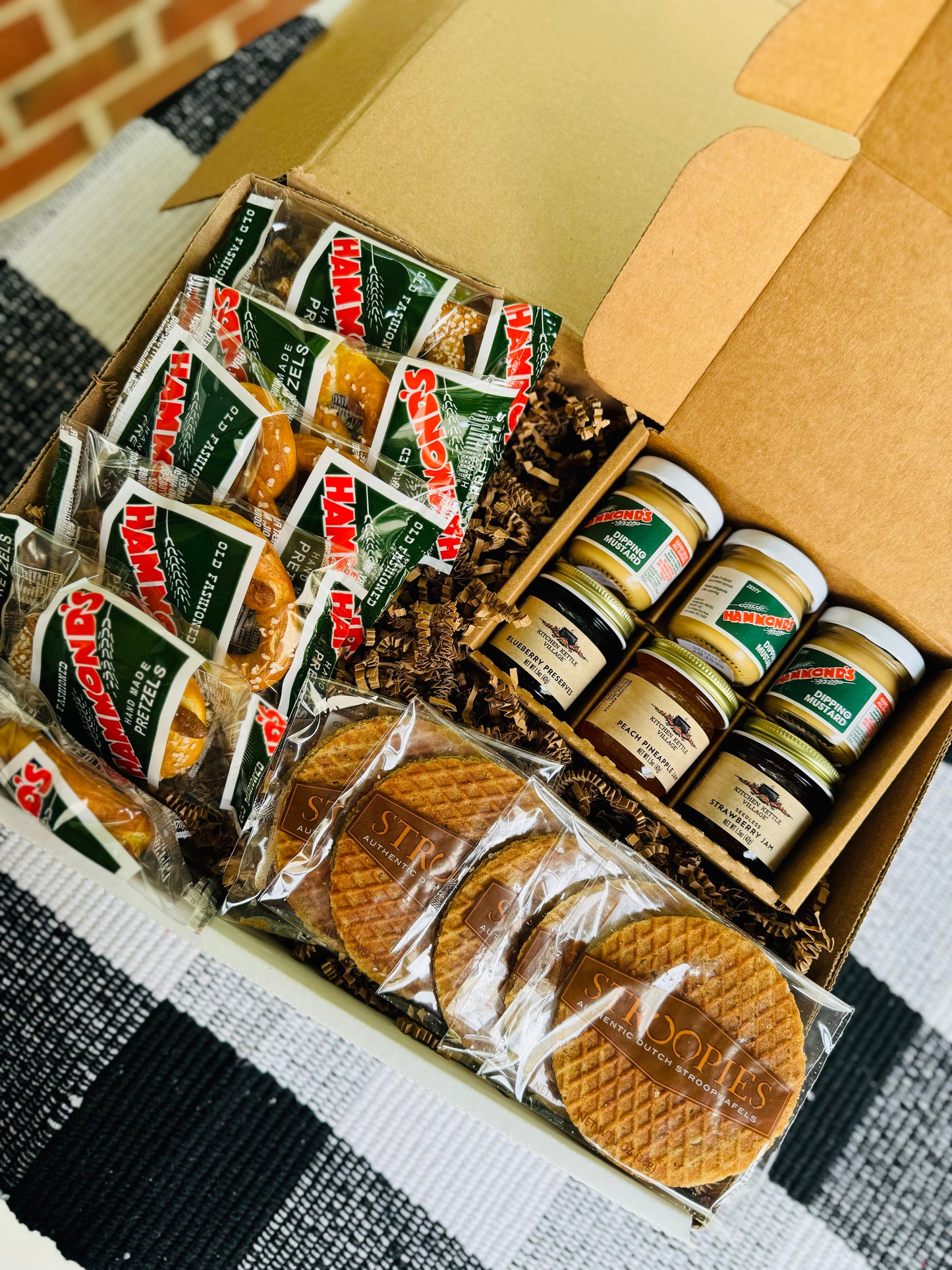 Lancaster County Trio Snack Box