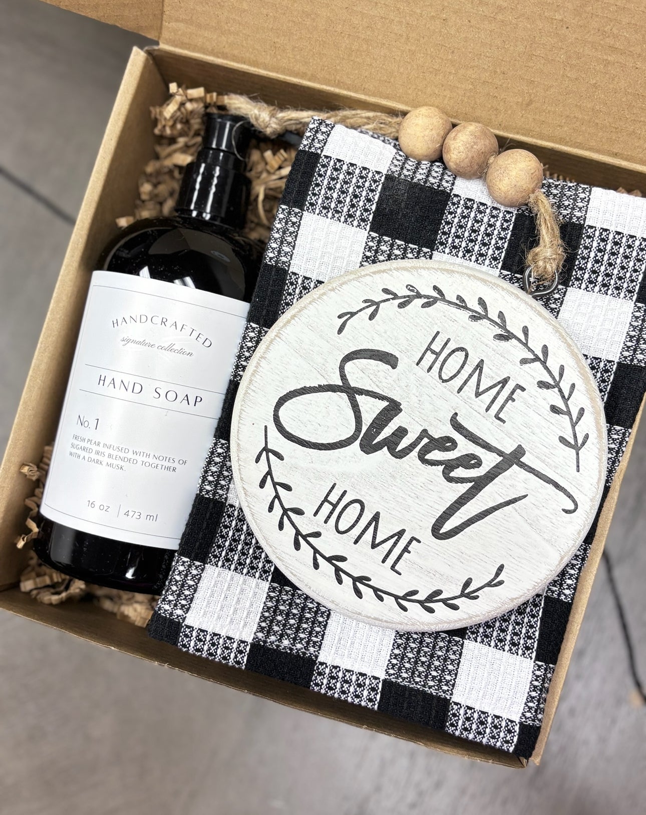 Farmhouse Home Giftbox